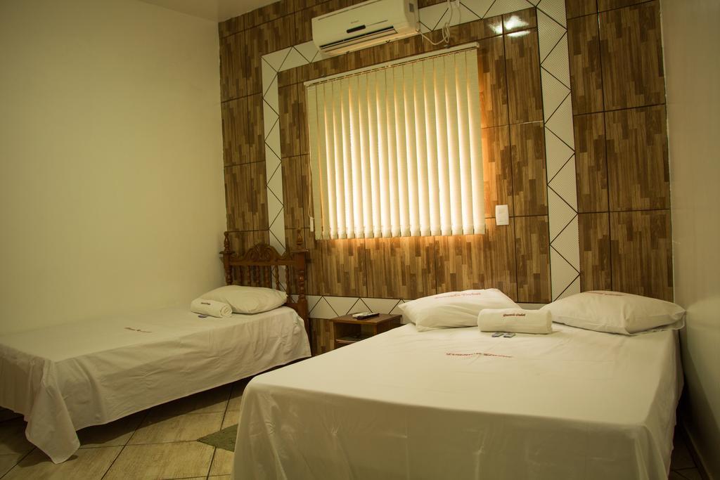 Pousada Dubai クイアバ 部屋 写真