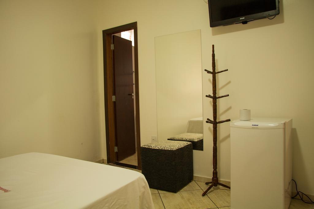 Pousada Dubai クイアバ 部屋 写真