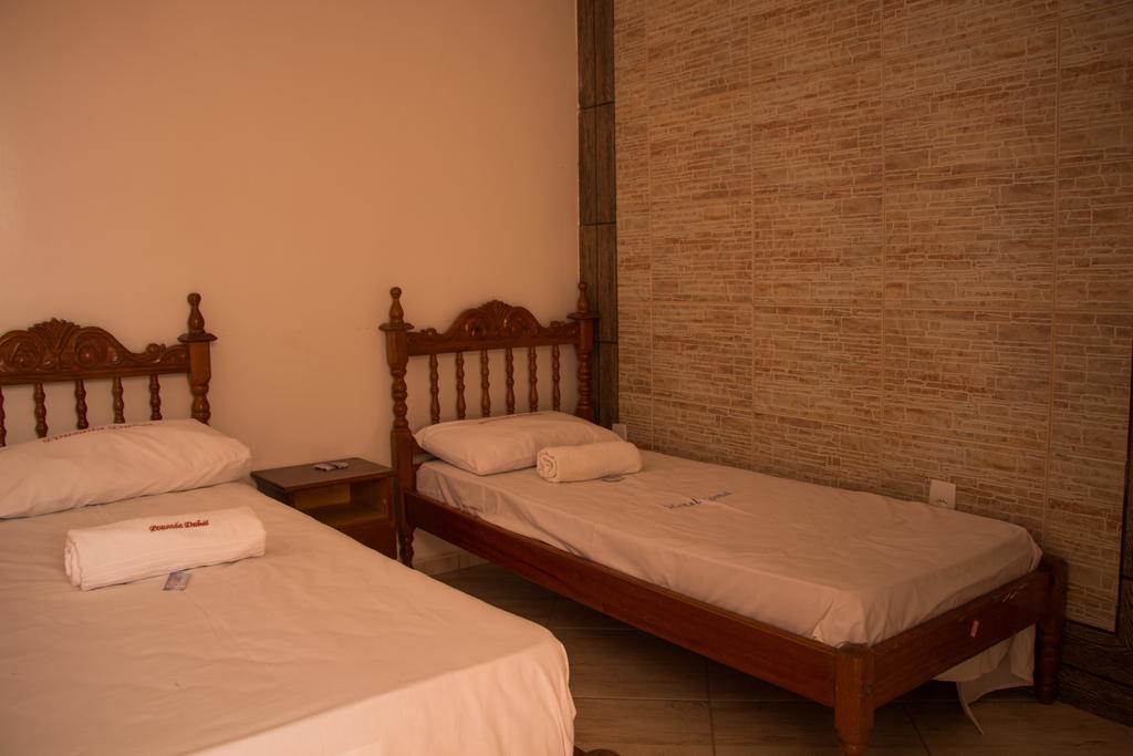 Pousada Dubai クイアバ 部屋 写真