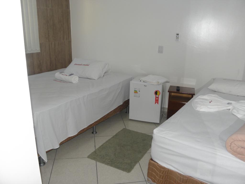 Pousada Dubai クイアバ 部屋 写真